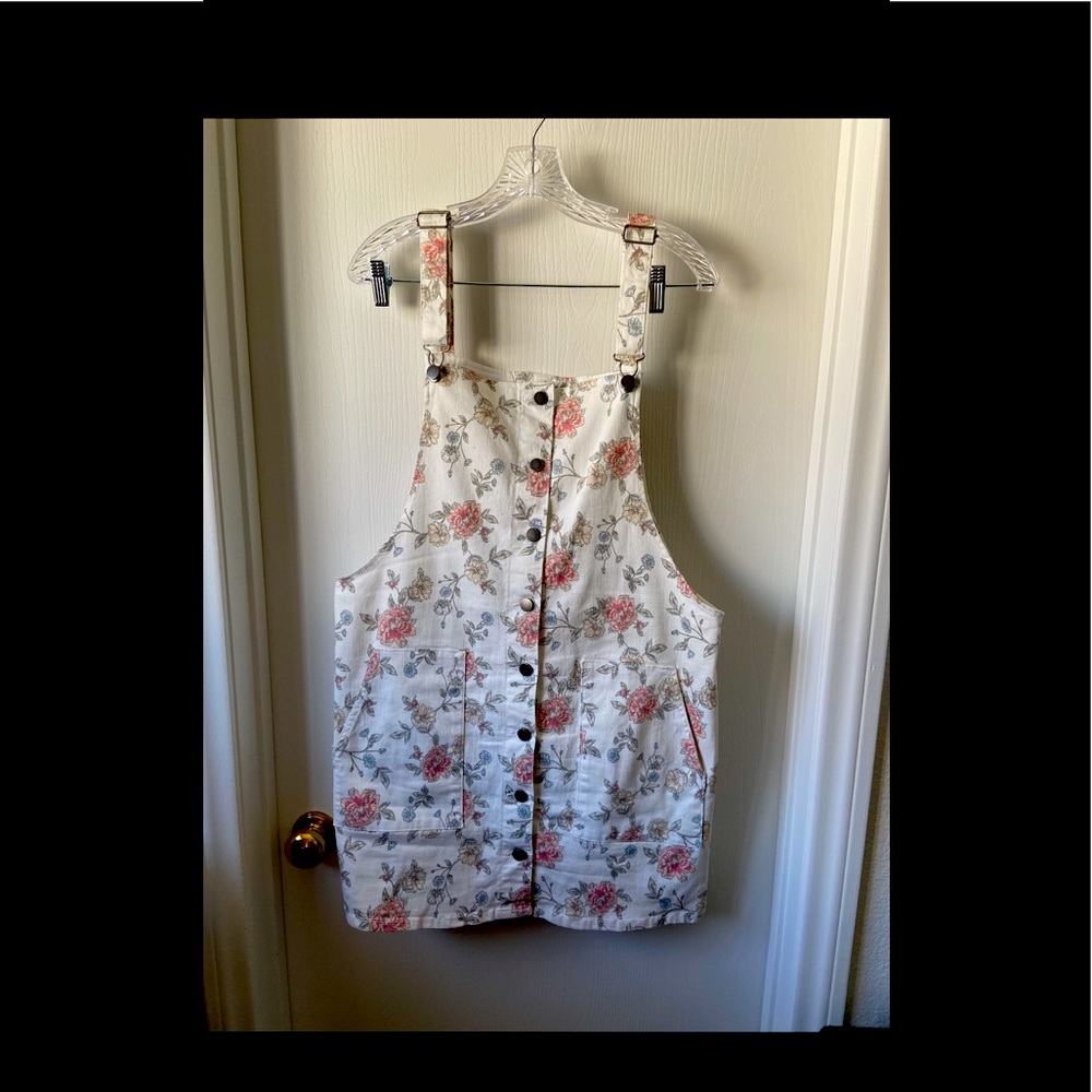 So ho women’s button up floral overall dress